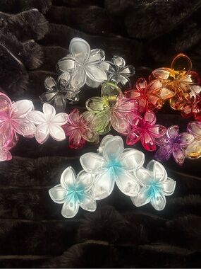 Colorful Floral Acrylic Hair Claw Clips - Multi (No Brand)